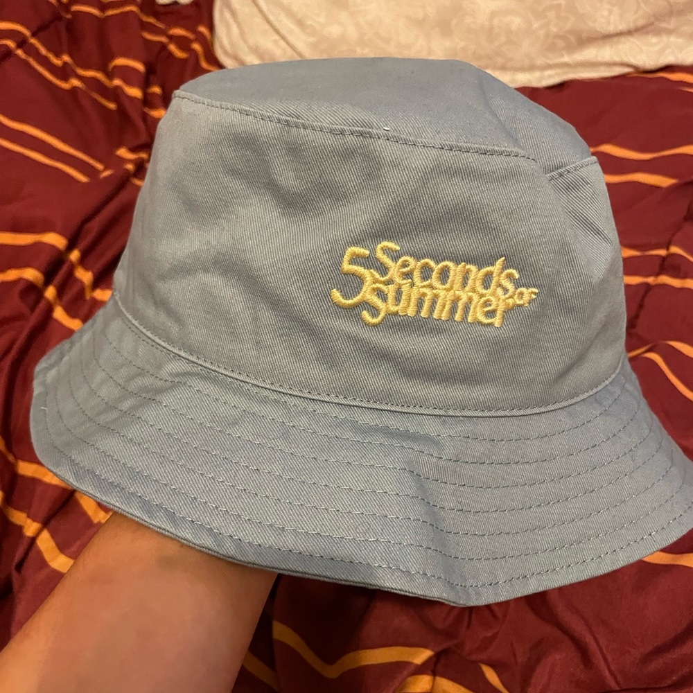 5 seconds of summer bucket hat